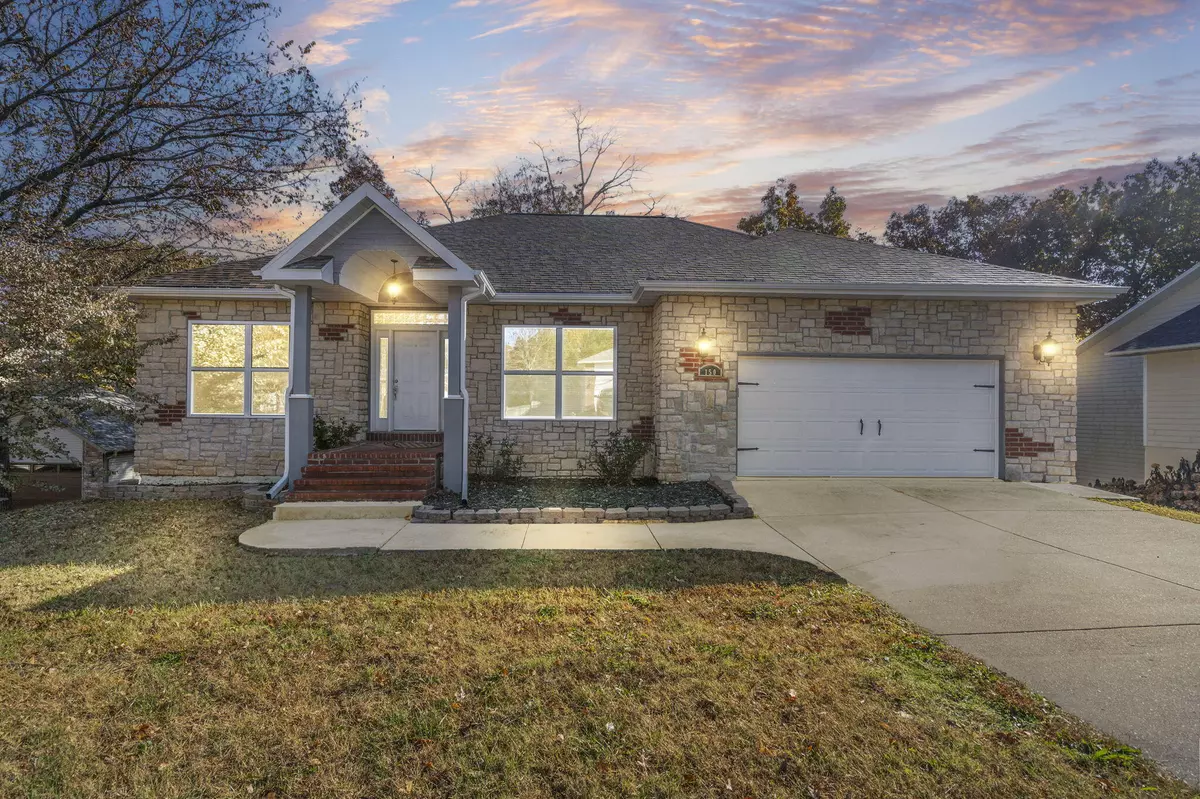 Hollister, MO 65672,150 Alysse Ln