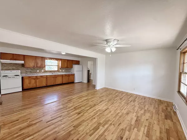 Nevada, MO 64772,1013 N West ST