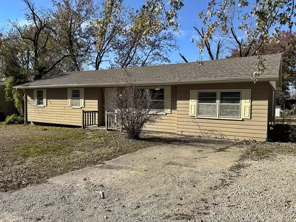 Nevada, MO 64772,1013 N West ST