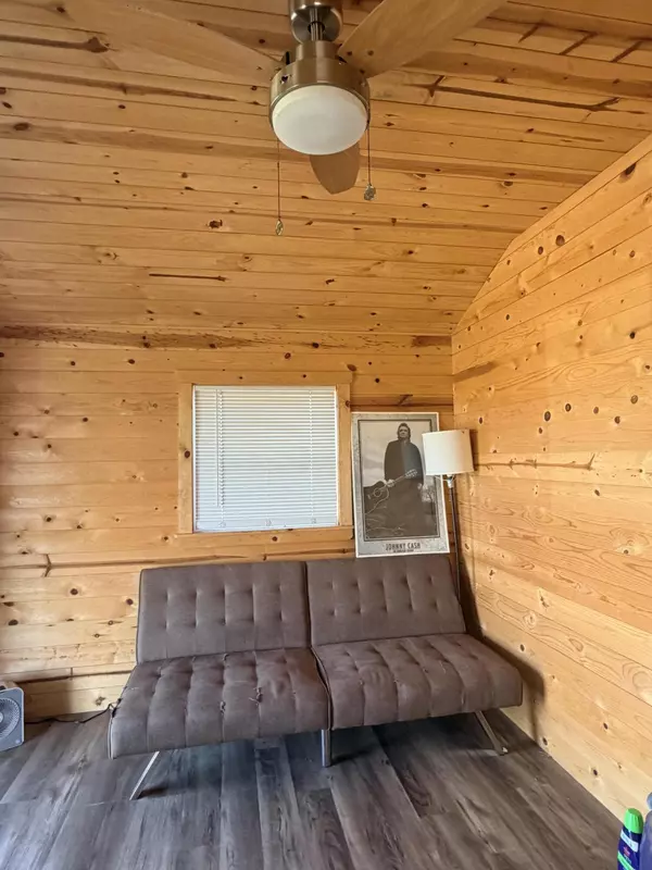 Miller, MO 65707,8780 Lawrence 2010