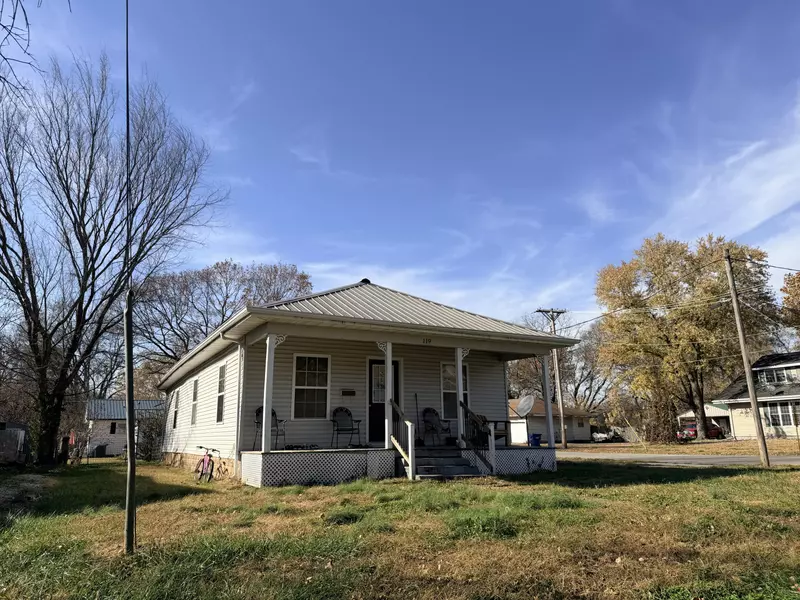 119 N Main ST, Greenfield, MO 65661