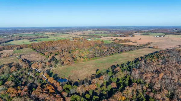 Everton, MO 65646,000-000 E Dade 152