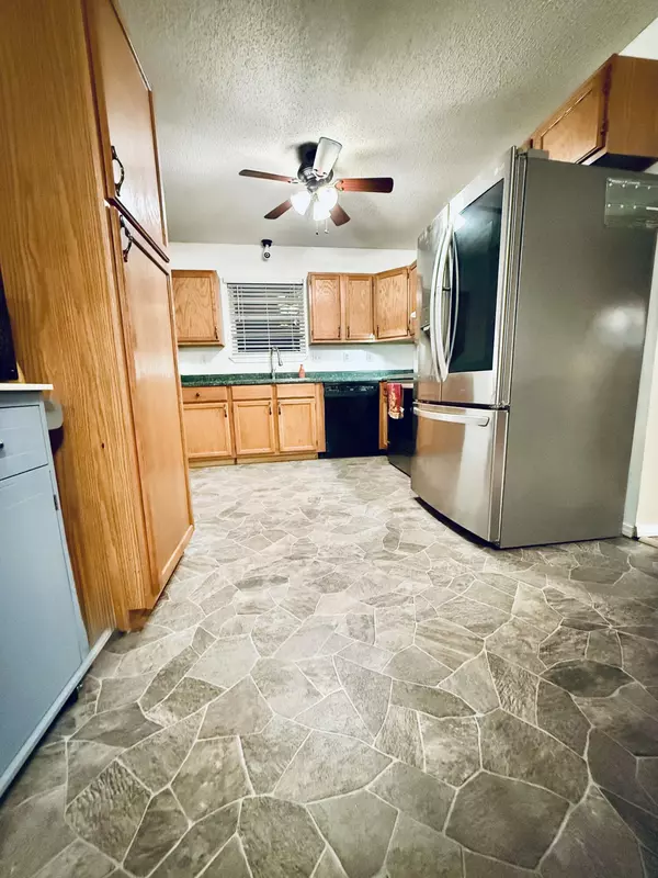 Joplin, MO 64801,1809 N N St. Louis Ave AVE