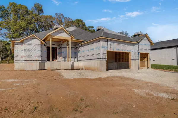 5447 E Wild Horse DR, Springfield, MO 65802