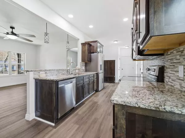 Springfield, MO 65804,1436 S Pickwick AVE