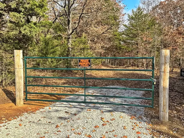 Collins, MO 64738,000 SE 500 RD