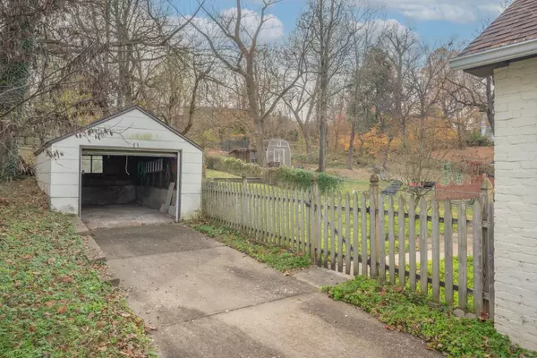 Neosho, MO 64850,113 E Mckinney Street