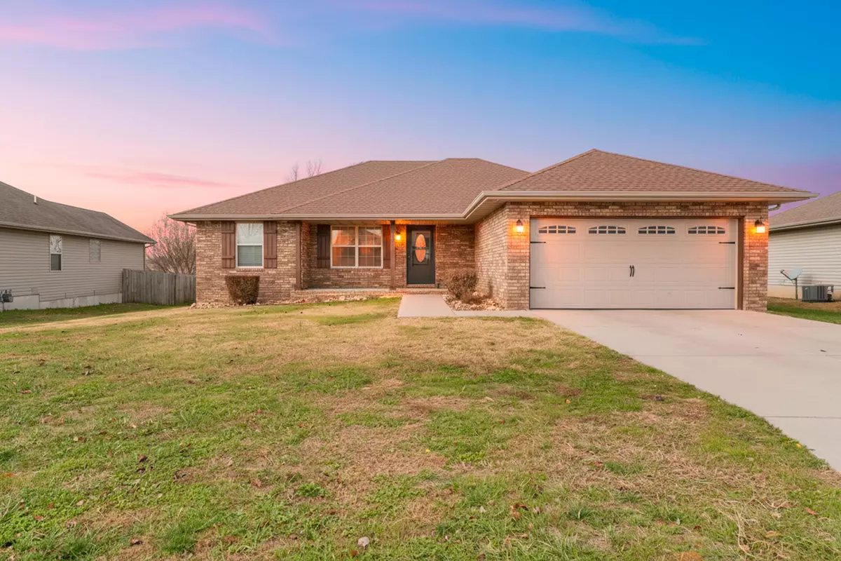 Clever, MO 65631,111 Ashton AVE