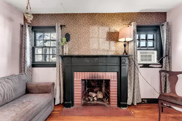 Springfield, MO 65803,1607 N Washington AVE