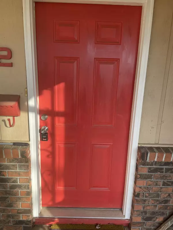 Willow Springs, MO 65793,512 N Grand ST