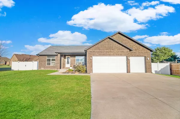 Monett, MO 65708,11 Pier LN