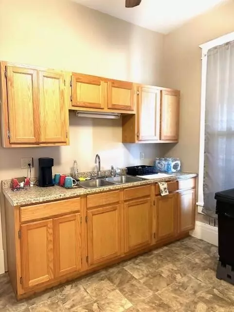 Nevada, MO 64772,939 N Lynn ST