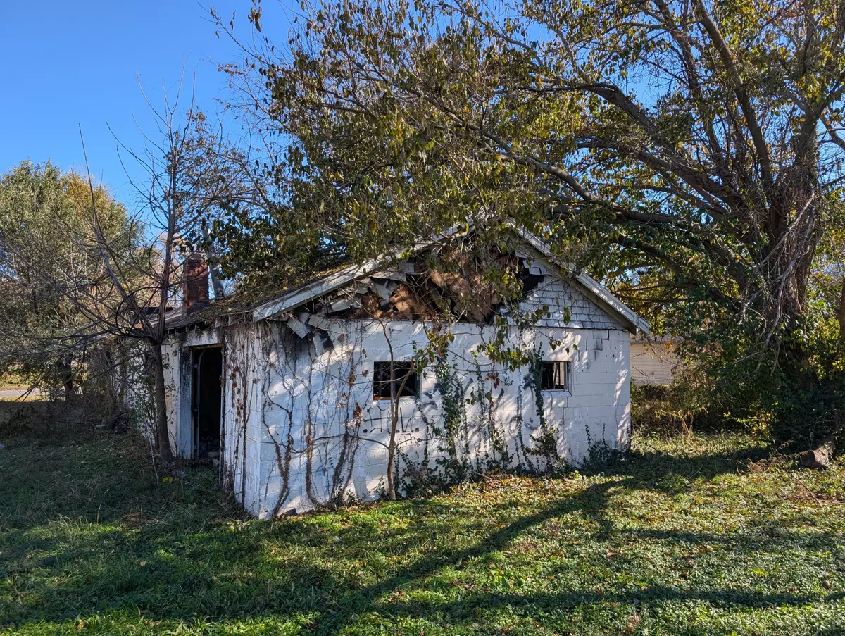 Springfield, MO 65803,2059 N Washington AVE