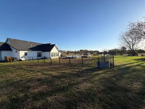 Sarcoxie, MO 64862,4900 Apple Road