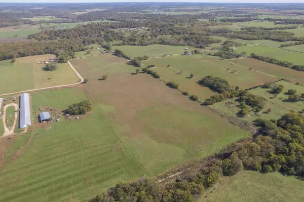 Stark City, MO 64866,11693 Urchin DR