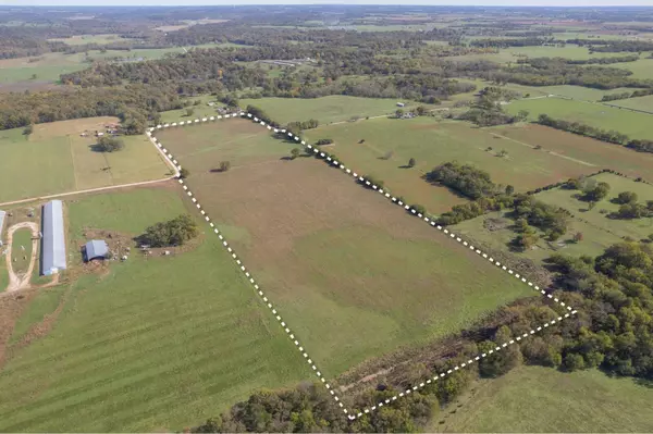 Stark City, MO 64866,11693 Urchin DR