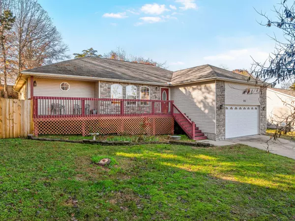 Hollister, MO 65672,303 Greenbrier DR