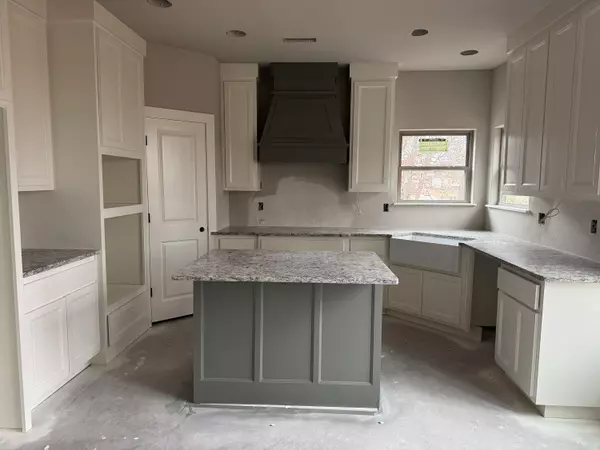 Cassville, MO 65625,1407 Nottingham DR