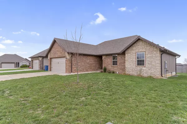 Nixa, MO 65714,876 E Ozark Jubilee RD