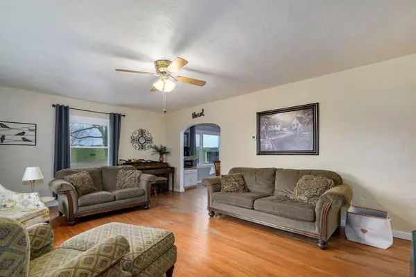 14612 State Highway 174, Mt Vernon, MO 65712