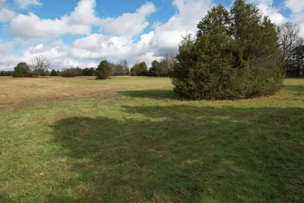 Springfield, MO 65803,Track 3 E Farm Rd 60