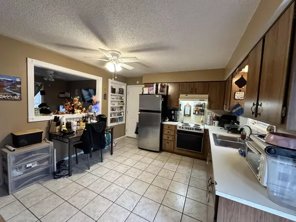 Republic, MO 65738,109 N Allen AVE