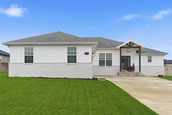 544 Fox Creek RD, Rogersville, MO 65742