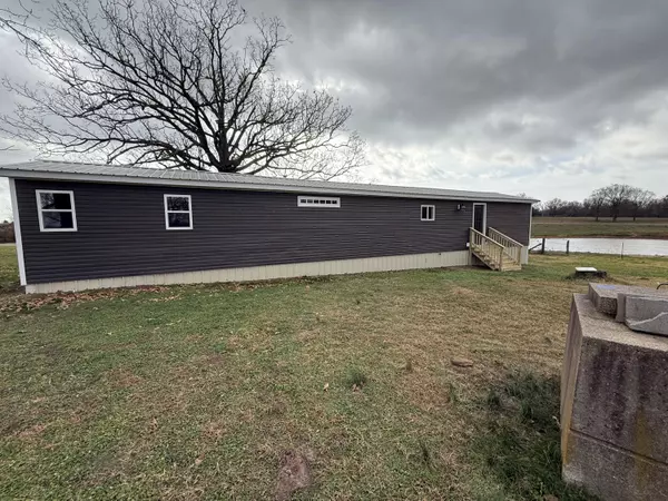 Aurora, MO 65605,19327 Lawrence 1210