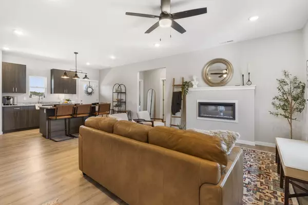 Bolivar, MO 65613,655 E Forest ST