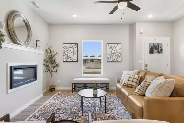 Bolivar, MO 65613,655 E Forest ST