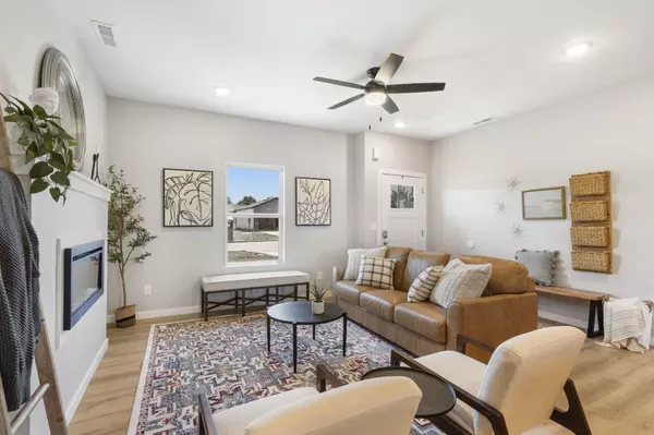 Bolivar, MO 65613,715 E Vivian ST