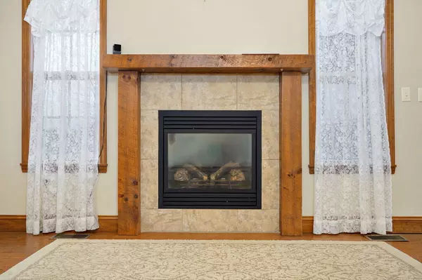 Nixa, MO 65714,869 E Sparrow RD