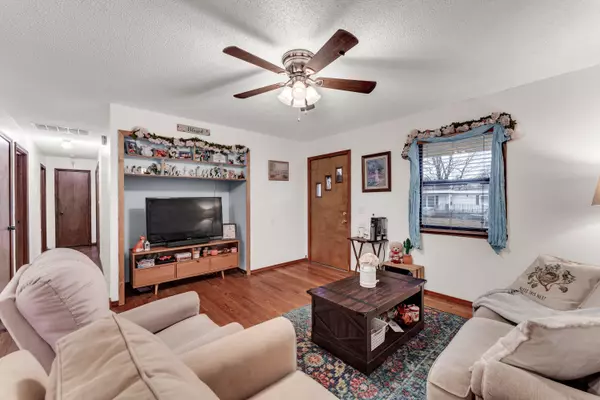 Nixa, MO 65714,404 E Elm ST