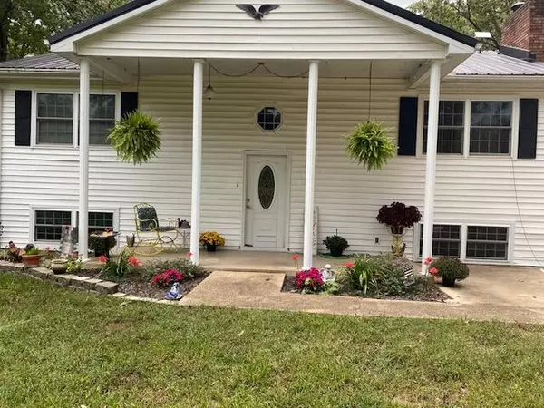 4919 State Route Jj, Summersville, MO 65571