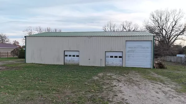 Seymour, MO 65746,699 W Ragsdale ST