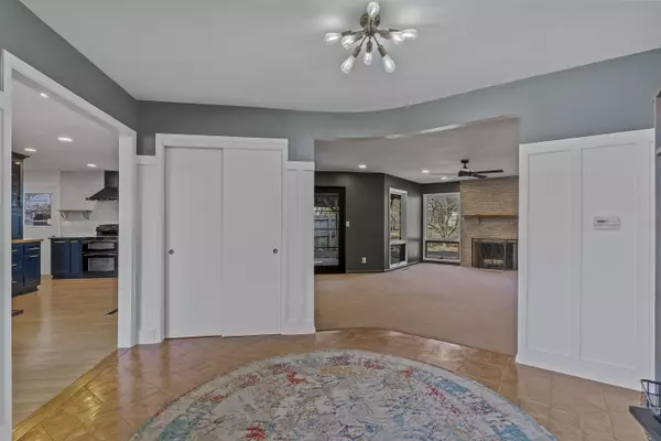 Springfield, MO 65807,933 E Lindberg ST