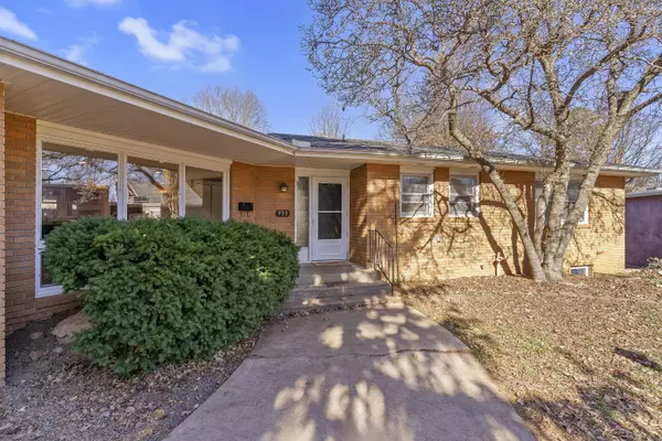 Springfield, MO 65807,933 E Lindberg ST