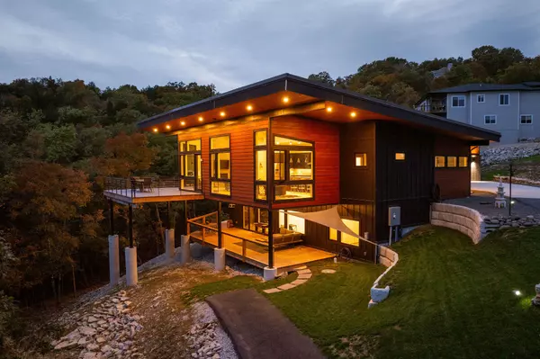 176 Canada DR, Branson West, MO 65737