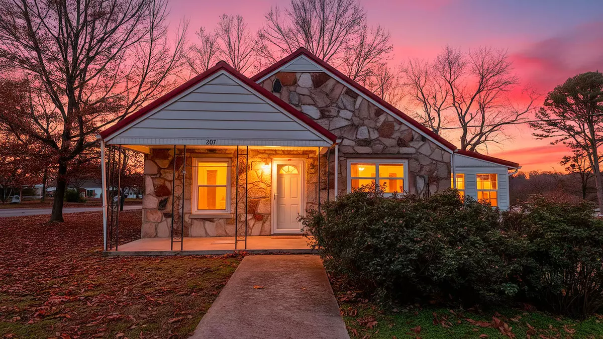 Alton, MO 65606,207 Dunigan ST