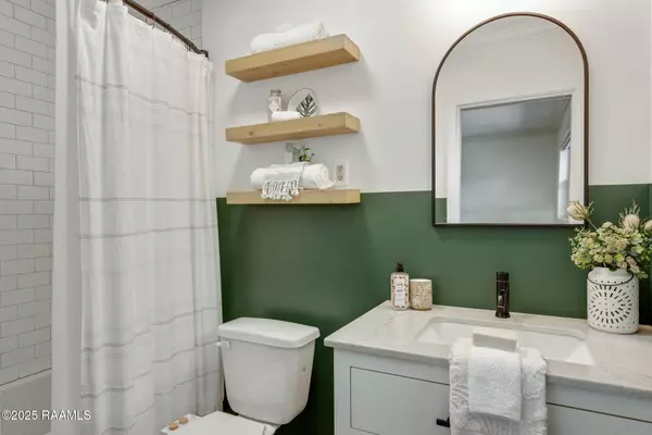 Lafayette, LA 70506,114 Colonial DR