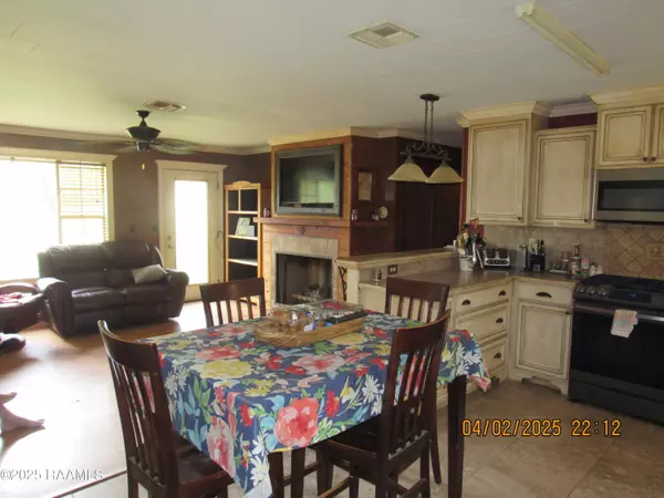 Lafayette, LA 70501,111 Della ST