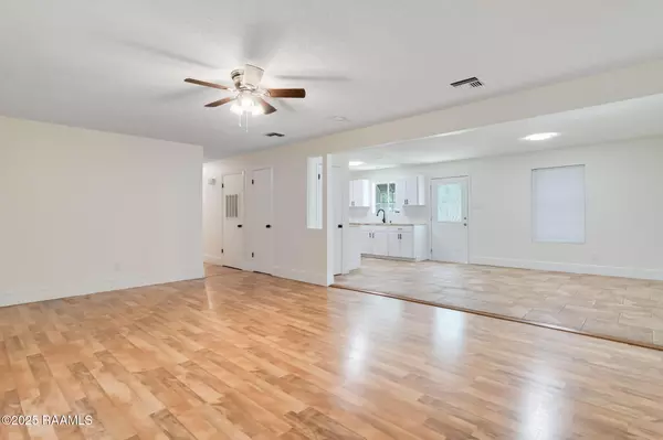 Lafayette, LA 70507,129 Nottingham CIR