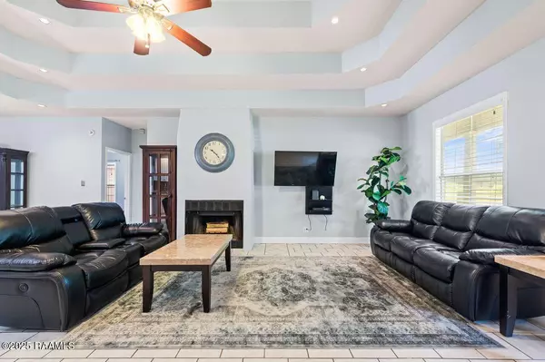 Youngsville, LA 70592,201 Rue Paon