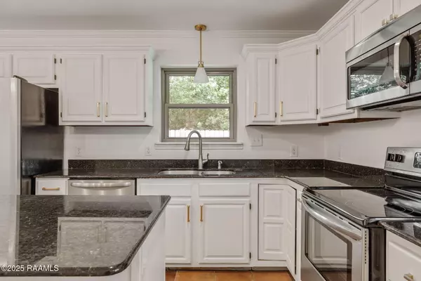 Lafayette, LA 70508,106 Kirk Dale CIR