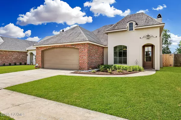 204 Red Cedar LN,  Youngsville,  LA 70592