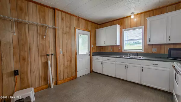 Lafayette, LA 70508,115b Merchants BLVD