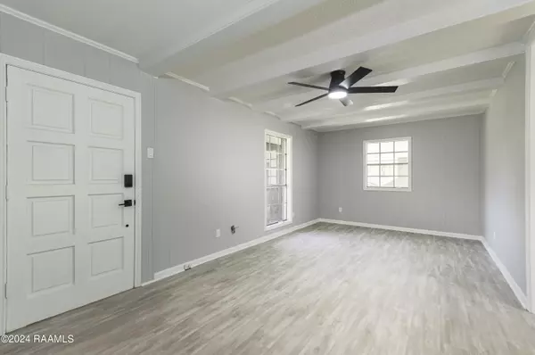 Lafayette, LA 70501,1123 W Gilman RD