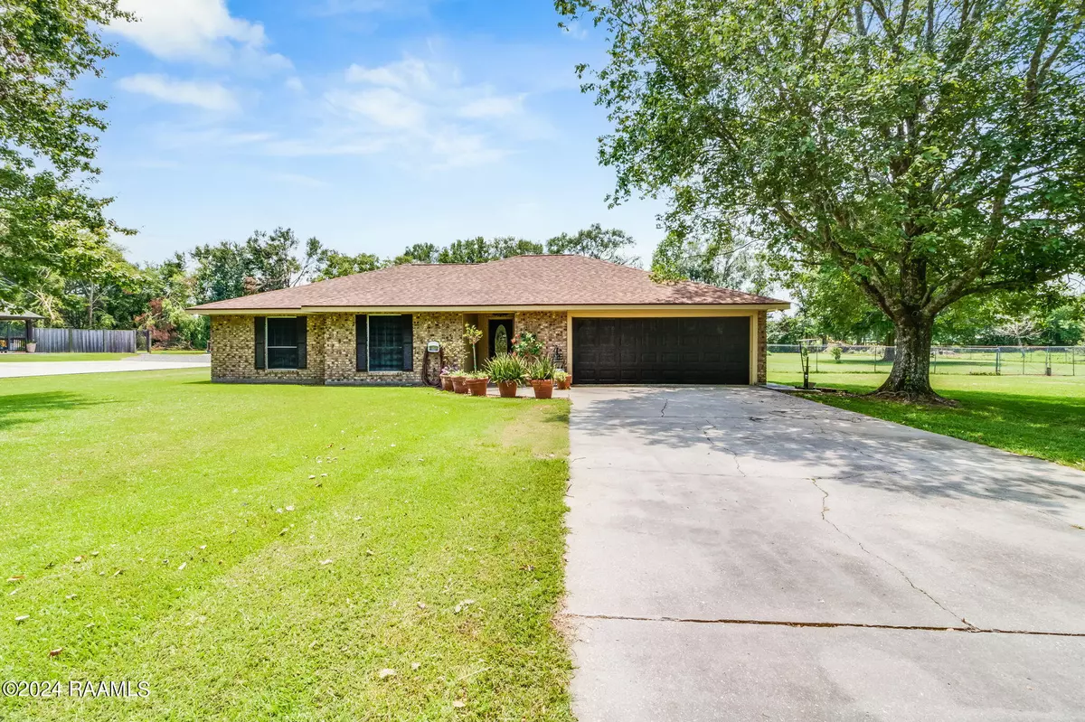 Youngsville, LA 70592,109 Little Farms RD