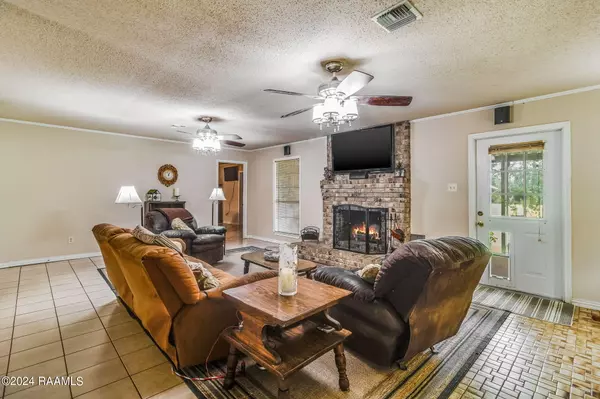 Youngsville, LA 70592,109 Little Farms RD