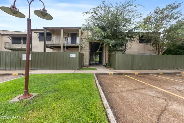 Lafayette, LA 70503,220 Doucet RD #126d